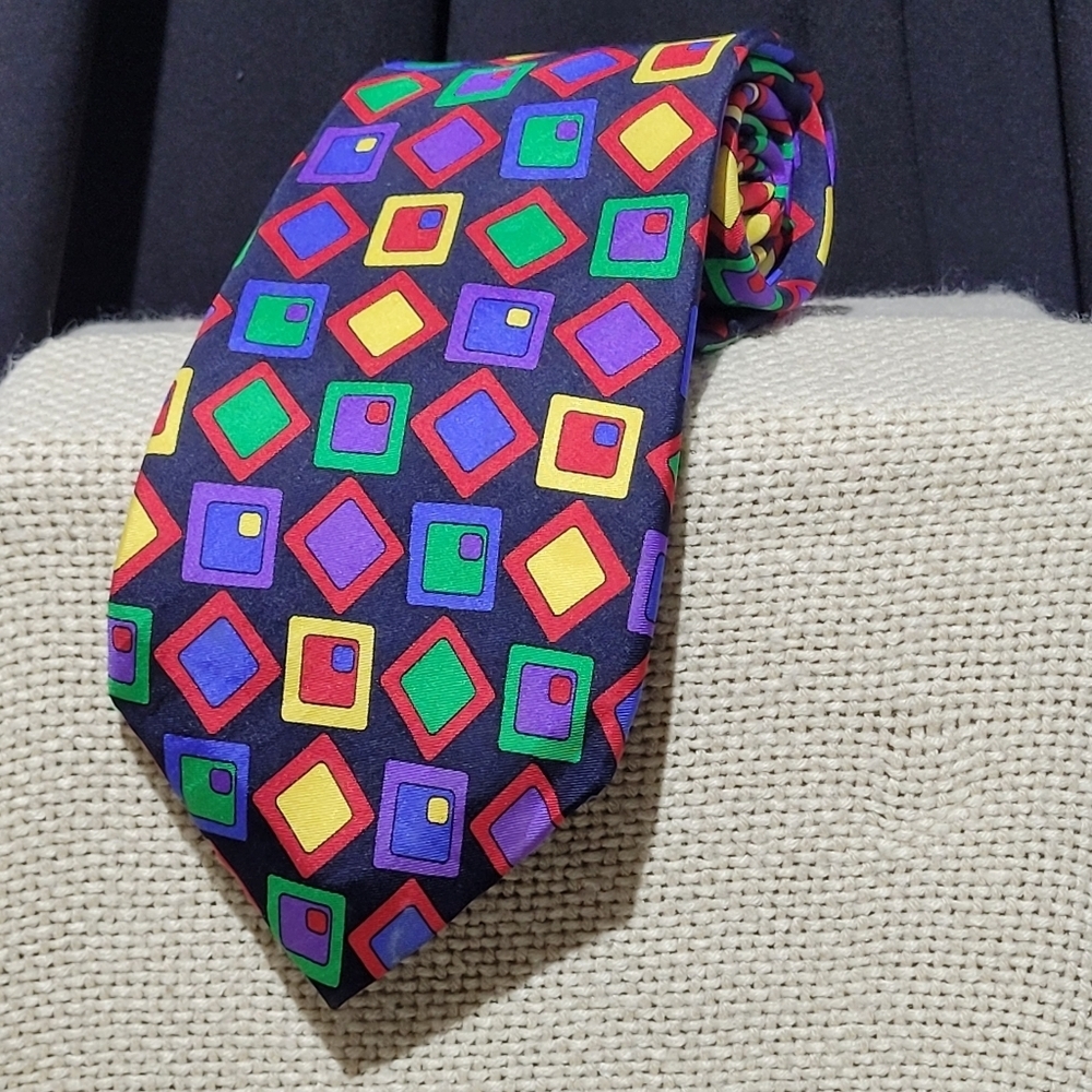 Rooster 100% Silk Vibrant Color Necktie 58" x 4" Made in USA